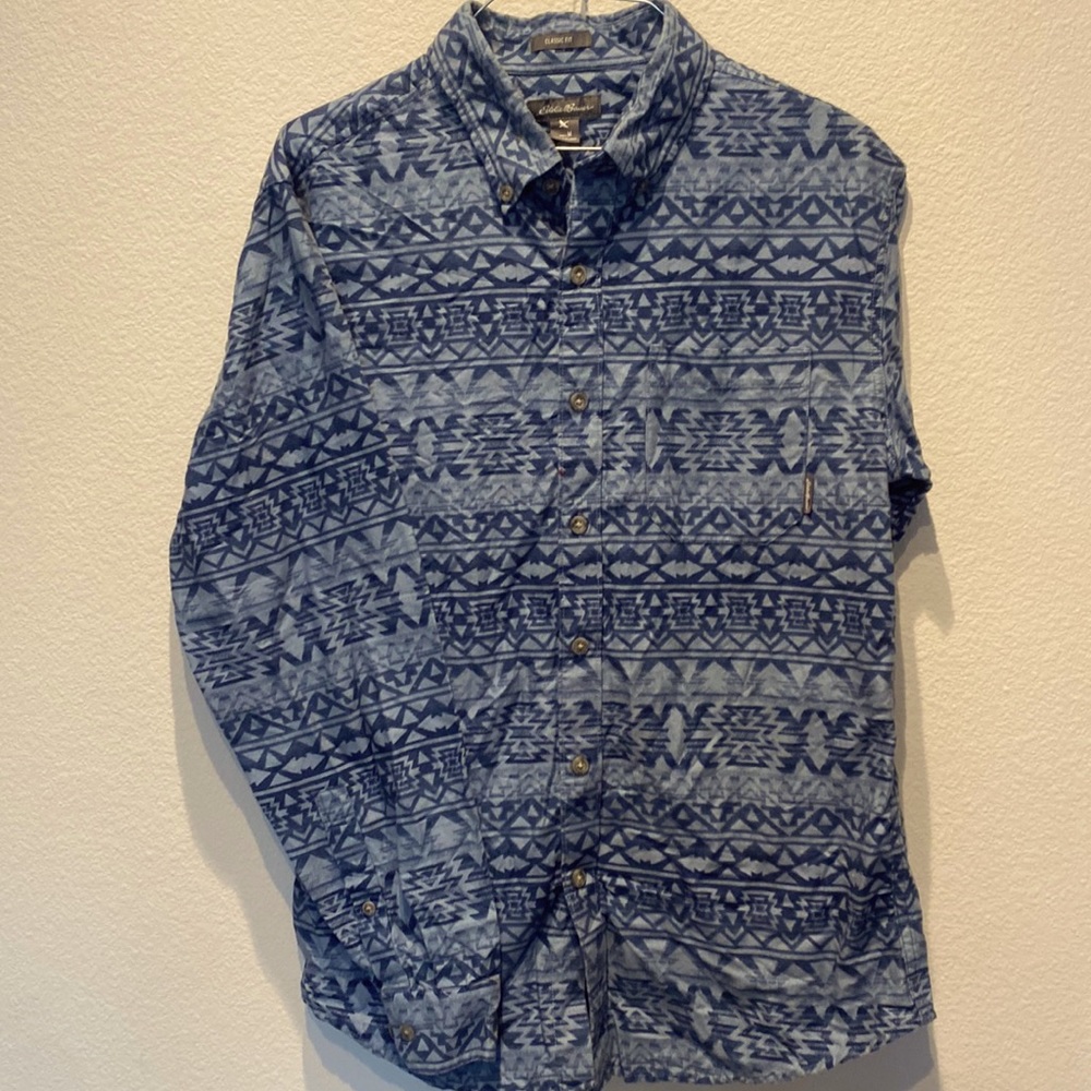 M | Eddie Bauer | Button up